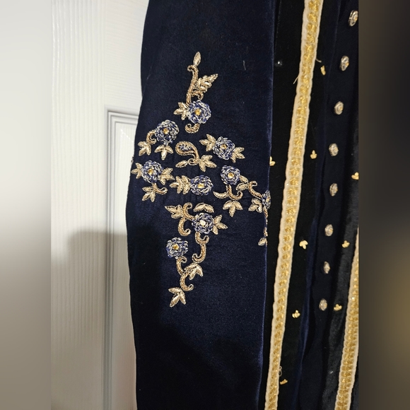 Mens SHERWANI - Picture 3 of 7